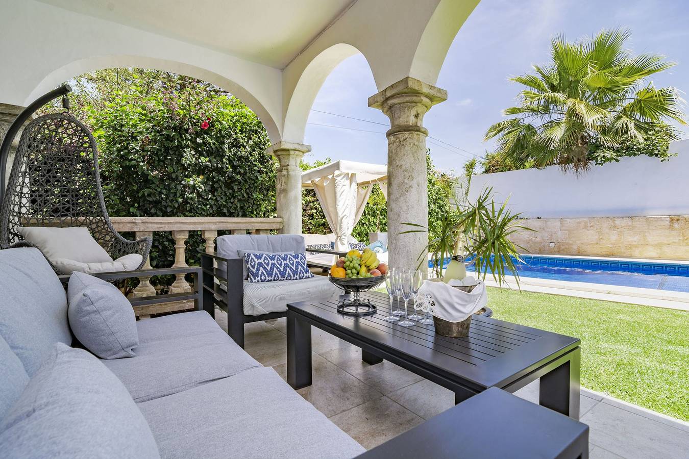 Superior Costa Del Sol Villa | 7 Bedrooms | Villa Penelope | Pool Table, Table Tennis & Home Cinema in Plaza de los Naranjos, Marbella