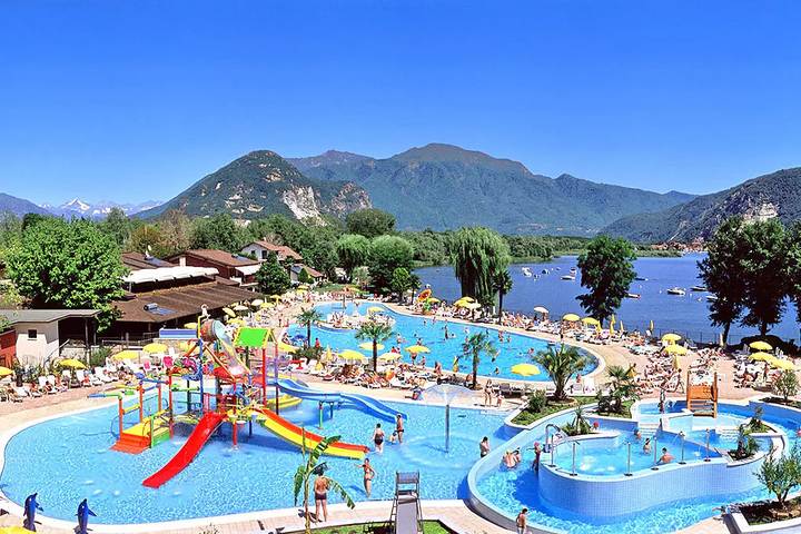 Camping für 4 Personen, mit Terrasse und Pool in Italien - 2