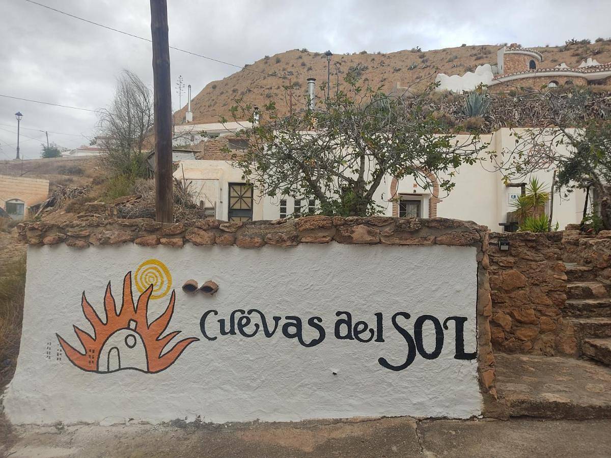 Cuevas del Sol in Gorafe, Géoparc de Grenade