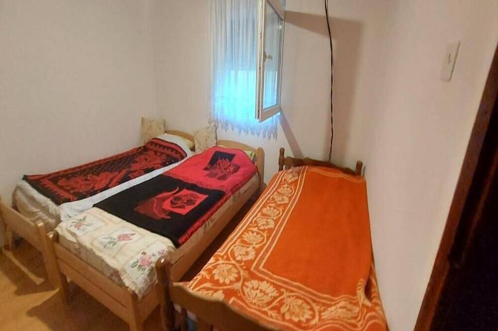 Charming bed & breakfast with Wifi in scenic Savnik Municipality in Montenegro