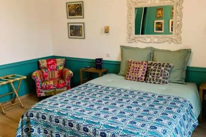 Chambre d’hôte pour 2 personnes, avec Jardin à Commarin