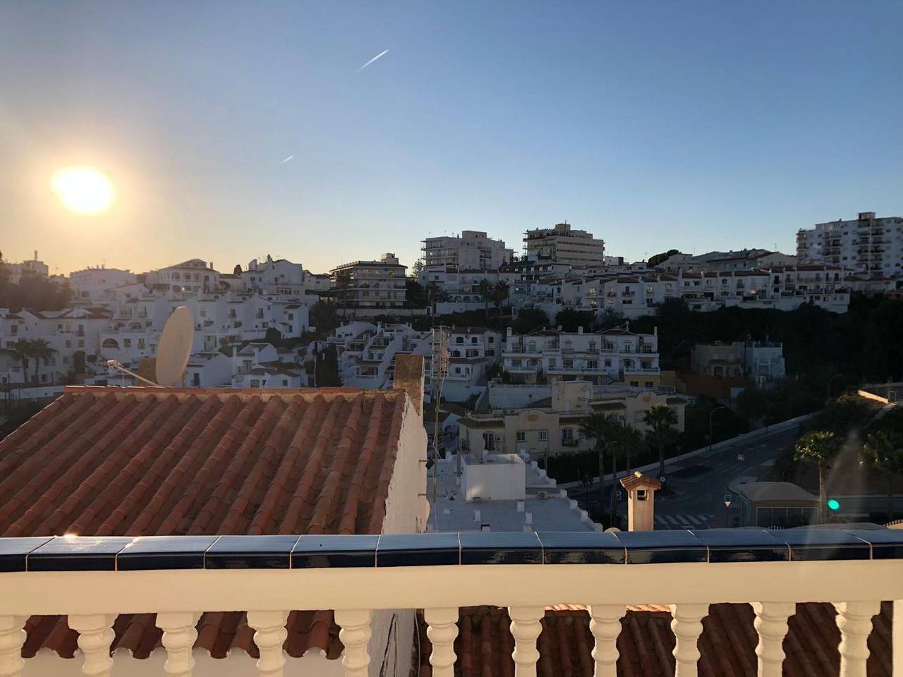 Holiday Home 'Casa Del Sol' with Sea Views, Wi-Fi and Air Conditioning in Playa de Burriana, Nerja