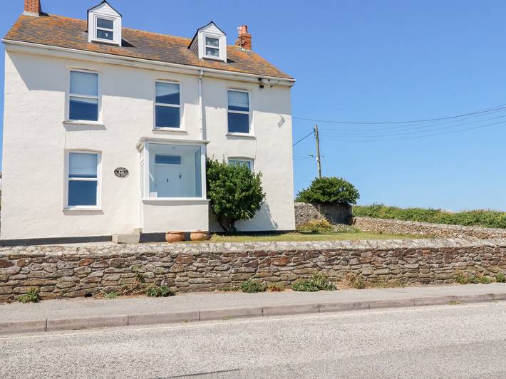 Cottage for 9 people, with garden in Perranporth