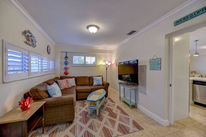 Vacation rental for 6 people, with hot tub in Hutchinson Island