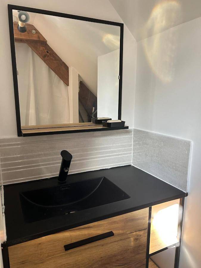 Appartement entier, One-Bedroom Apartment in Château-Gontier-sur-Mayenne, Mayenne