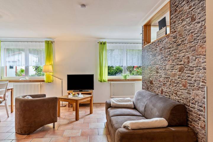 Ganze Wohnung, Ferienwohnung 'Im Oberdorf' mit Terrasse, Gemeinschaftsgarten und Wlan in Fautenbach, Achern