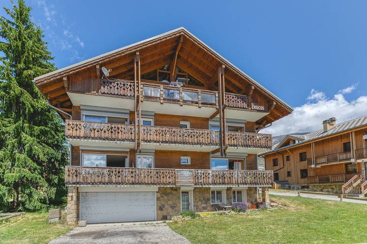 Apartamento inteiro, Apartamento 'Crocus 6' com varanda e Wi-Fi in Huez, Parque Nacional de Écrins