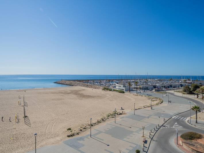 Ferienwohnung für 7 Personen, mit Balkon und Terrasse sowie Garten und Pool an der Costa Dorada - 4