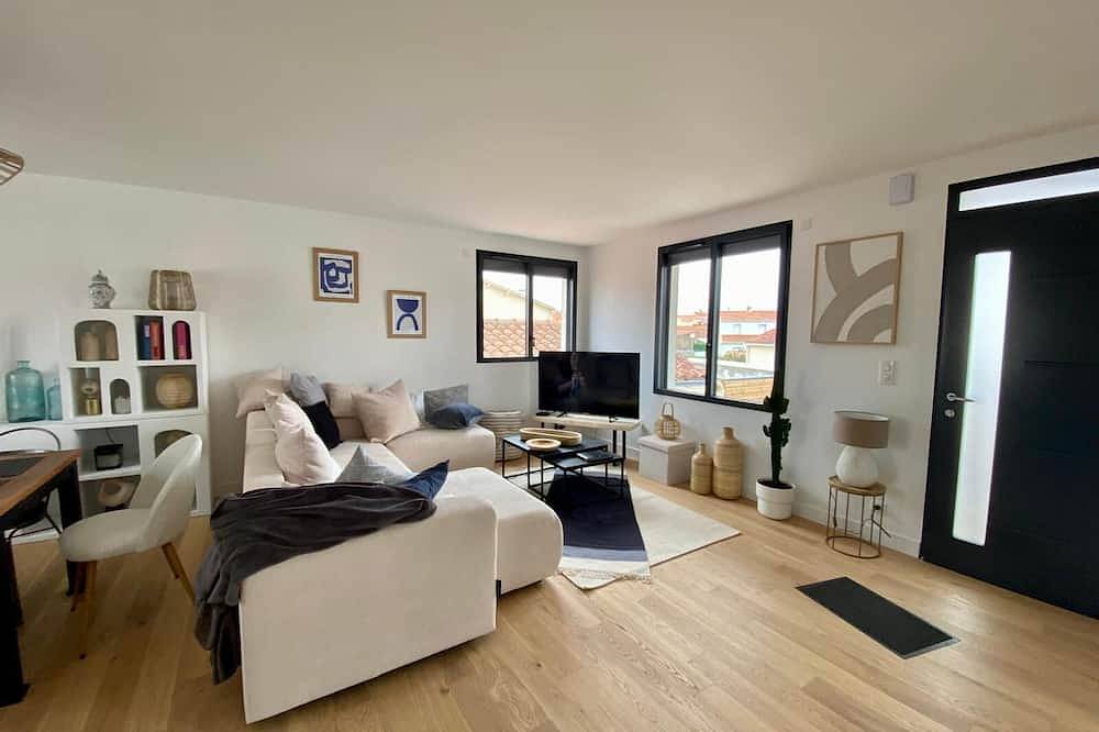 House Le Clos Joly Near Train Station 3 Bedrooms in Les Sables-d'Olonne, Valle del Loira