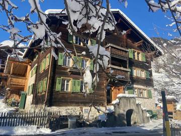 Gîte pour 8 personnes, avec jardin et vue à Trun