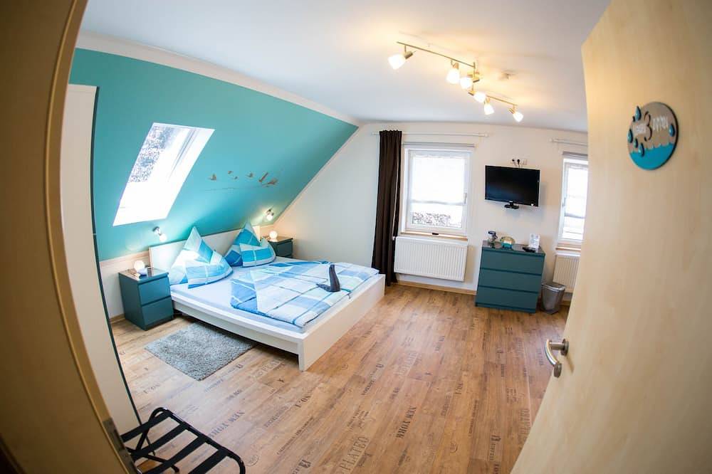 Ganze Wohnung, Wasserzimmer - Modern eingerichtetes  Apartment in der Nähe Musikhaus Thomann in Burgebrach, Steigerwald