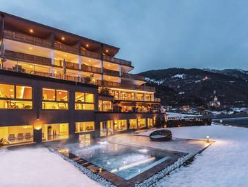 Hotel für 4 Personen, mit Balkon und Garten sowie Whirlpool im Vinschgau