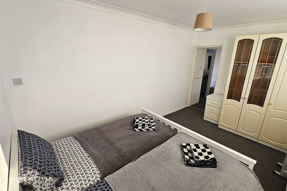 Apartamento entero, Peaceful Town Flat Near Iconic Landmarks\n\nshare\n\nsave in Gosport, Hampshire