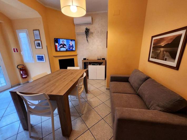 Appartamento per 5 persone, con Giardino a Fonte Nuova