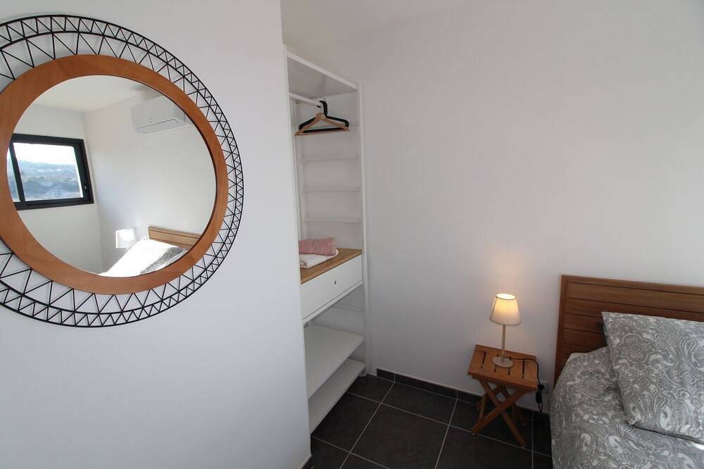 Superbe Villa, très grand confort. 5 étoiles . Clim, piscine, jacuzzi et sauna. in Saint-Martin-d'Ardèche, Gorges de l’Ardèche