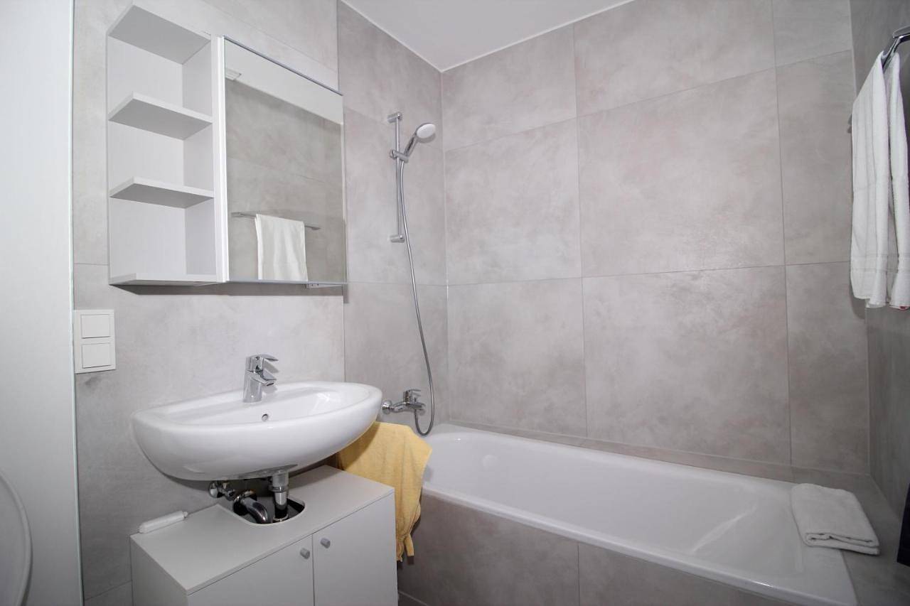 Cały apartament, Three-Bedroom Apartment in Frankfurt nad Menem, Hesja Południowa