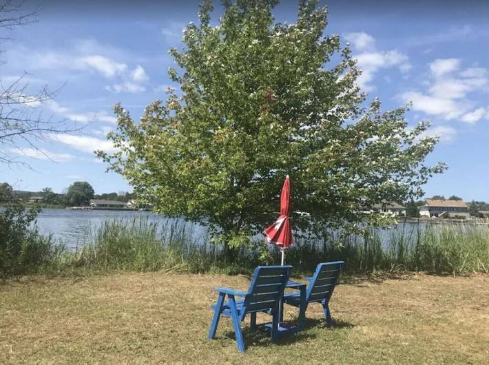 Cottage for 6 people, with garden in Lake Ontario (Canada)