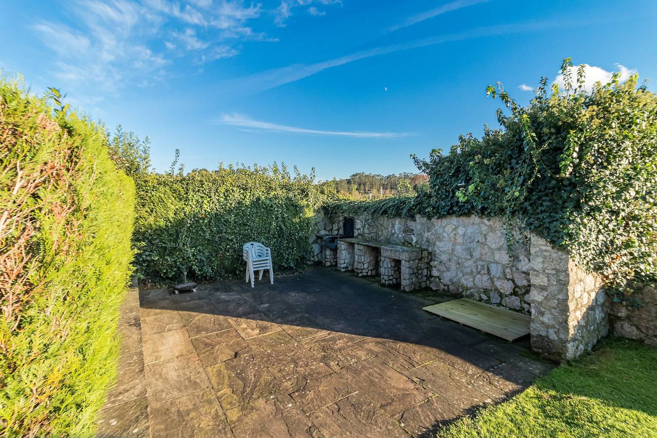 Villa Monasterio a tan solo 15 minutos de Santander in Camargo, Costa de Cantabria