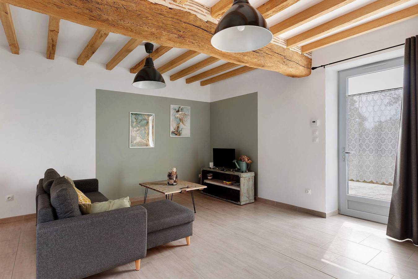 Maison de vacances cosy près de Beauval avec terrasse privée, jardin commun et Wi-Fi in Selles-sur-Cher, Région de Romorantin-Lanthenay