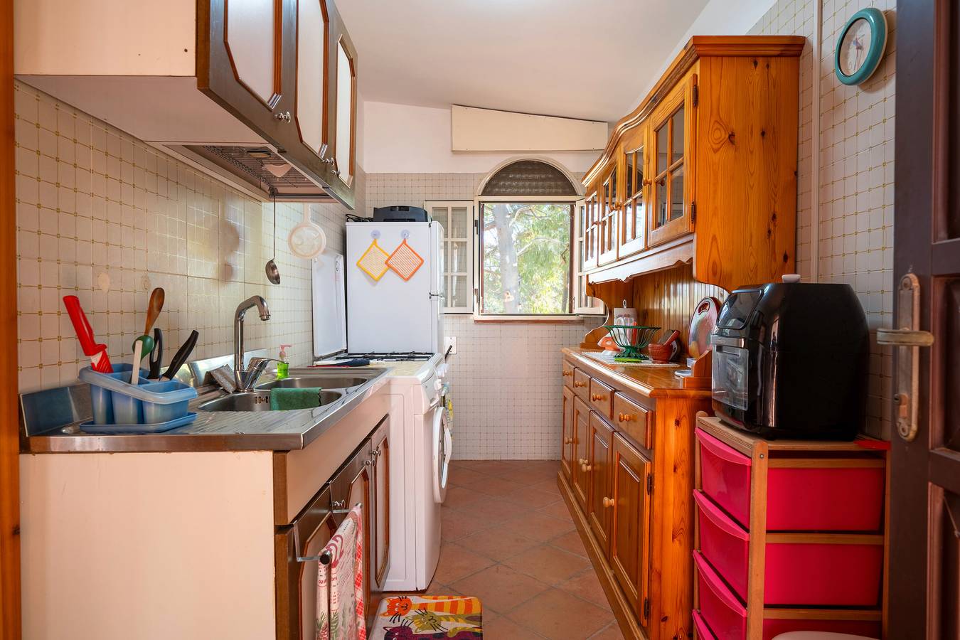 Villa 'Degli Ulivi' con Terrazza Privata e Aria Condizionata in Manduria, Golfo di Taranto