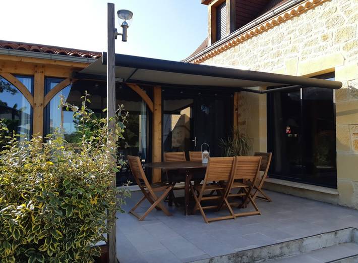 Gîte pour 8 personnes, avec jardin et terrasse ainsi que piscine et jacuzzi à Vitrac - 4