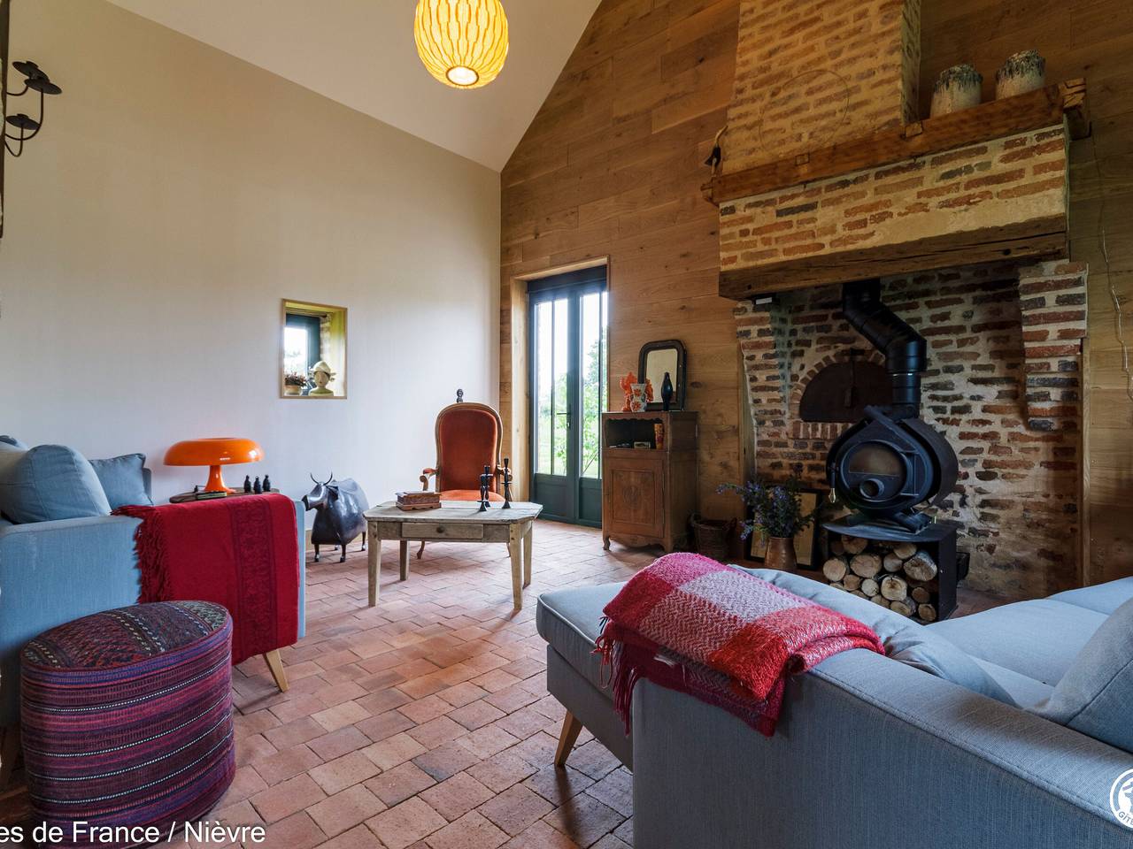 Zen-Haus mit Garten, Haustiere erlaubt, nahe der Loire in Charrin, Nièvre