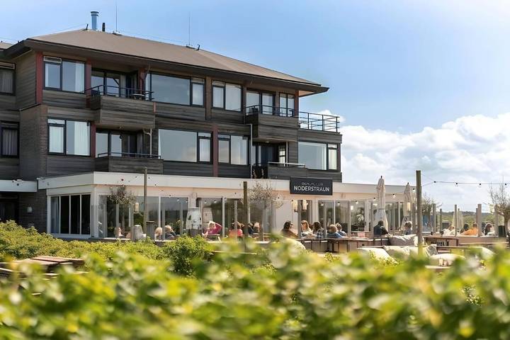 Ferienwohnung für 4 Personen, mit Terrasse und Garten sowie Ausblick