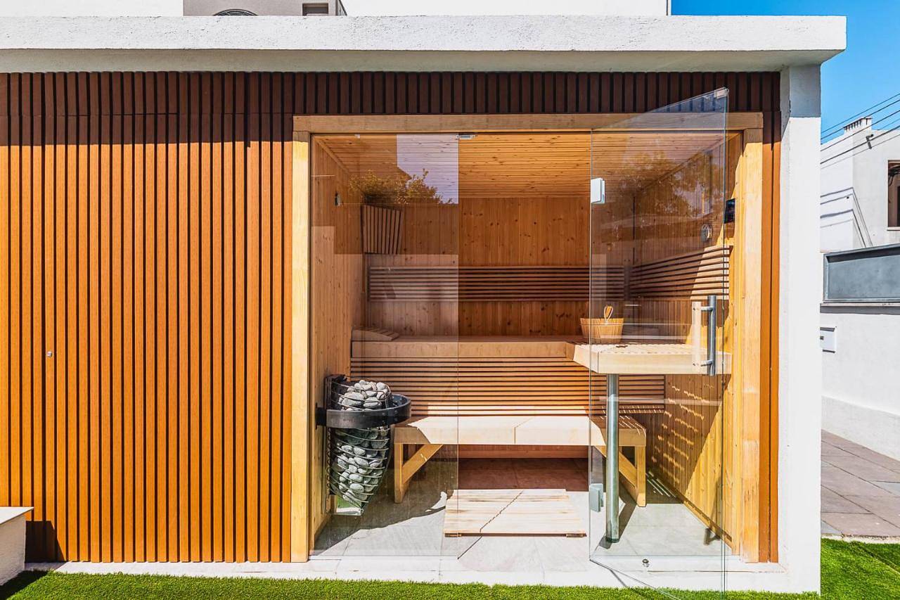 Heated Pool & Sauna Bliss - Luxury 4Br Villa in Lisboa, Costa de Lisboa
