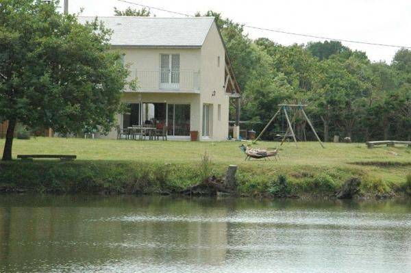 Cottage pour 4 personnes, avec terrasse et jardin à Chahaignes