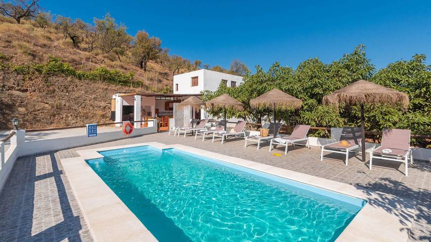 Chalet para 13 personas, con balcón/terraza y piscina en Vélez-Málaga