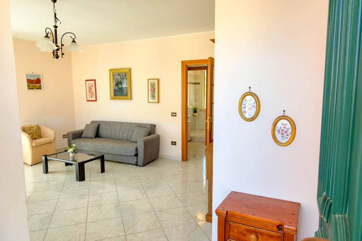 Gîte pour 5 personnes, avec Balcon/Terrasse dans Dorgali - 4