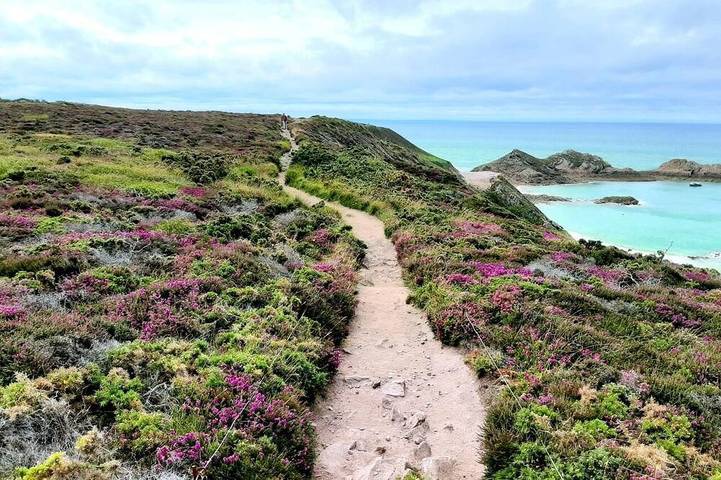 Location de vacances pour 8 personnes, avec jardin dans Plage Le Portuais
