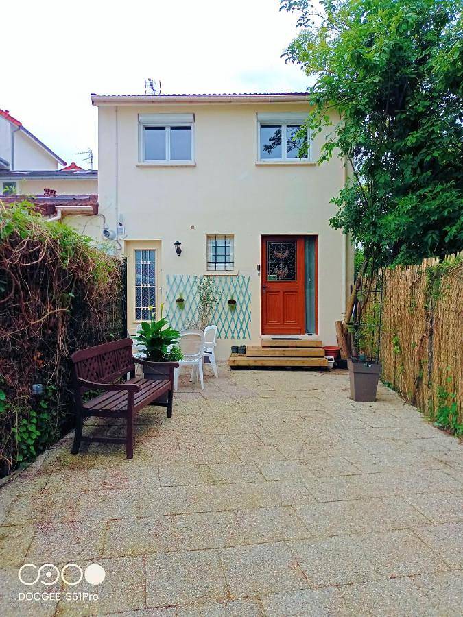 Location de vacances pour 10 personnes, avec vue et jardin à Nanterre - 3