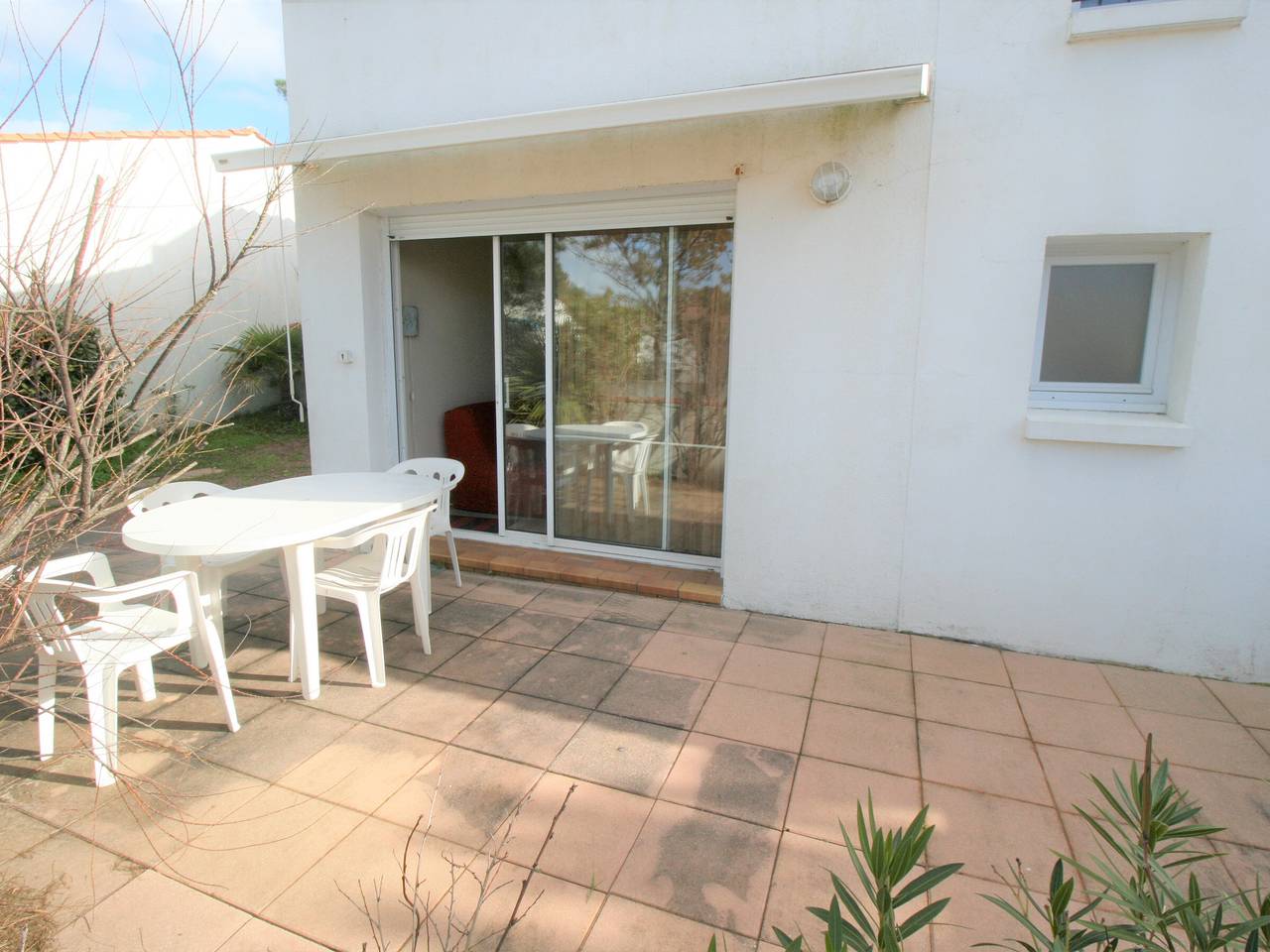 Studio entier, Studio cosy avec terrasse à 250m de la plage in La Tranche-sur-Mer, Vendée