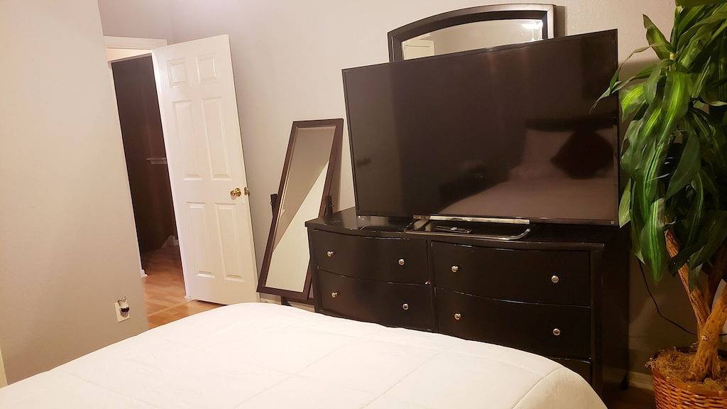 Amazing Retreat - Hou/Pearland/Missouri City- 4Bd/2.5Bt Home Beautiful Huge Yard in Houston, Fort Bend County