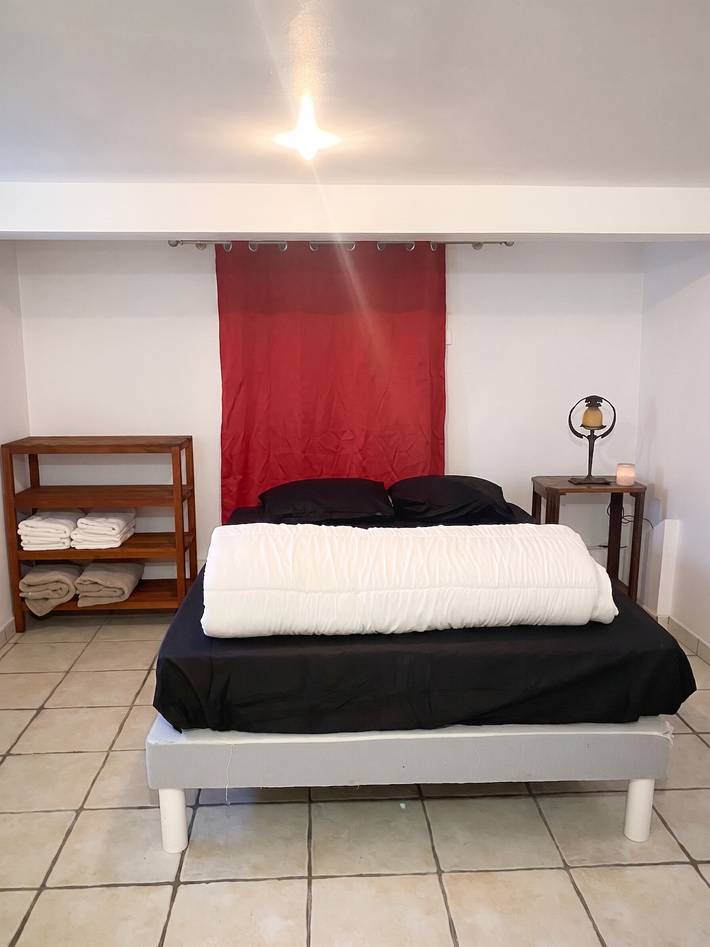 Gîte pour 3 personnes, avec Jardin dans Seine-Saint-Denis - 4