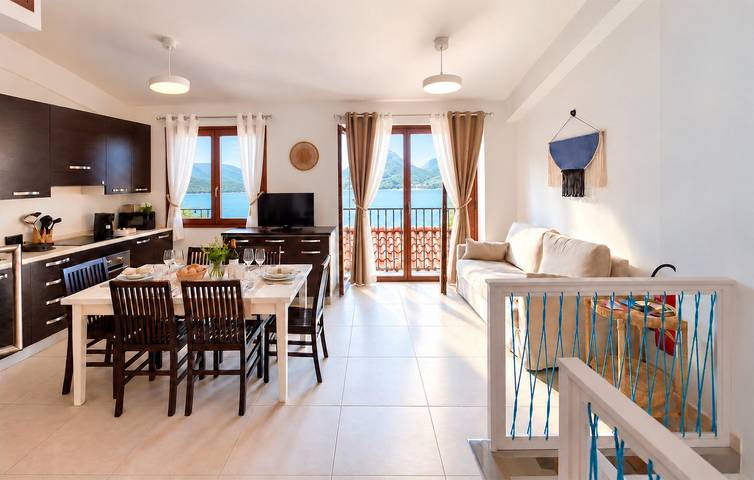 Accogliente appartamento sulla spiaggia con terrazza e parcheggio in Lido Antares Beach, Scilla