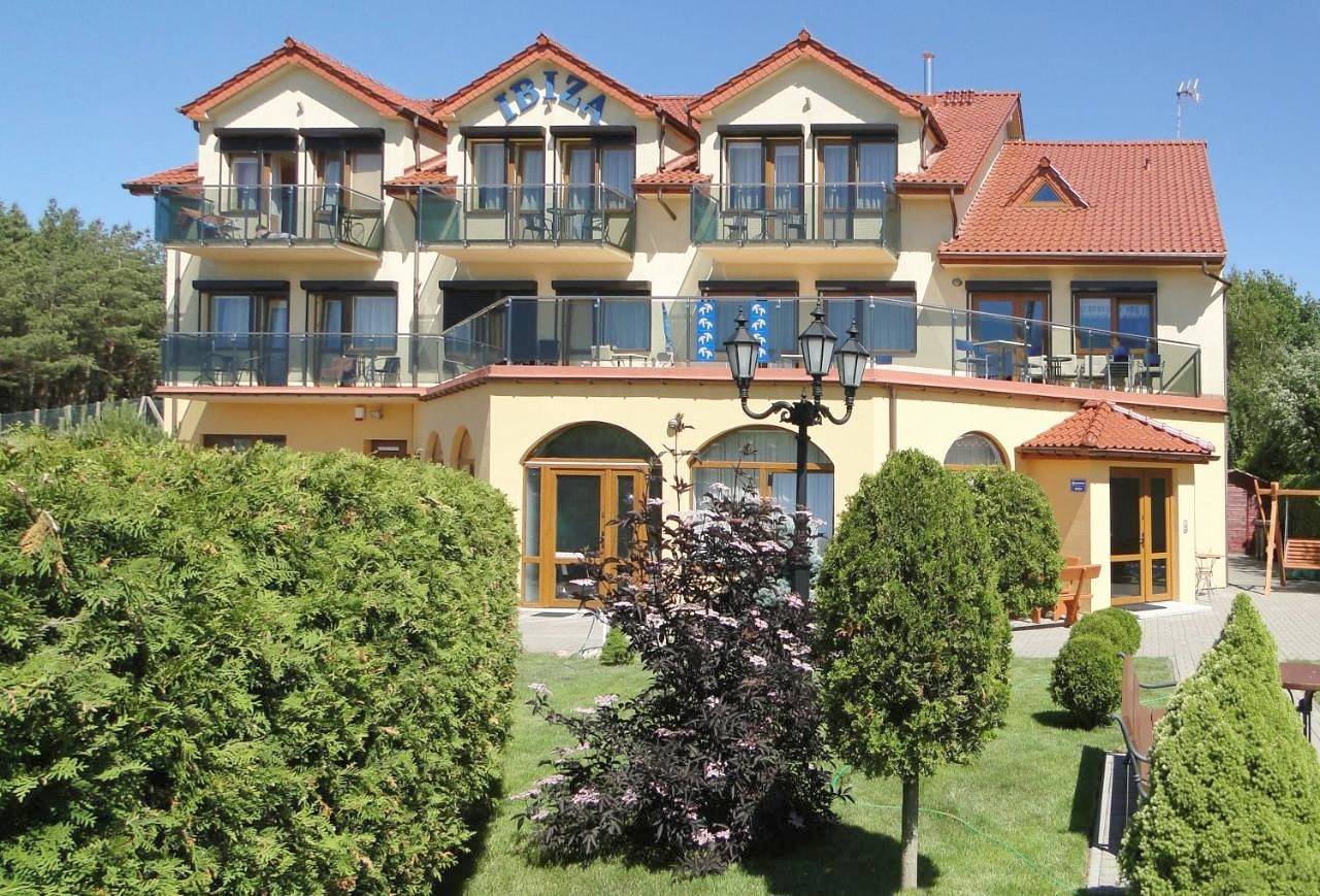 Ganze Ferienwohnung, Villa Ibiza in Rowy, Slowinzischer Nationalpark