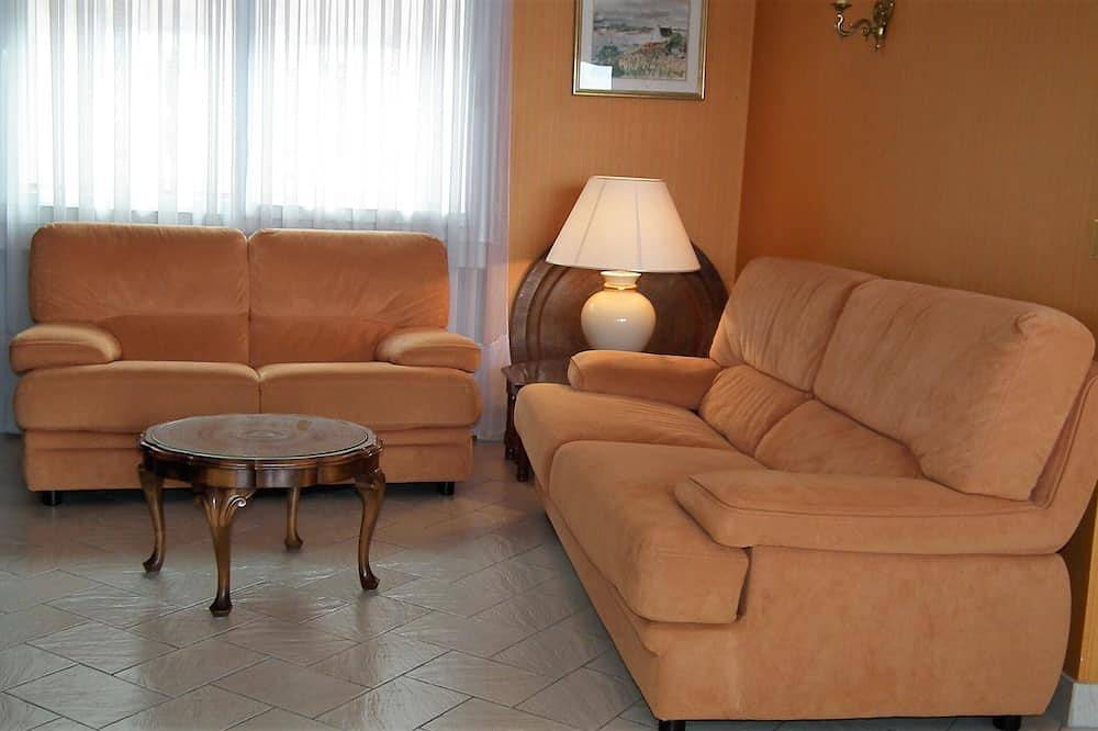 Appartement entier, Balcon au dessus du lac Léman près d'Evian-les-Bains in Meillerie, Région de Thonon-les-Bains