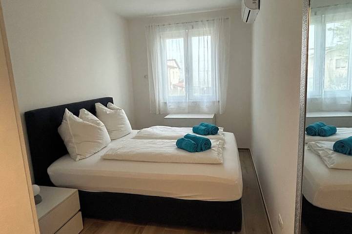 Ganze Wohnung, Neue  3-Zi.Whng. Seeblick, Pool, Gardasee Peschiera ideal für Familien, Paare, in Peschiera del Garda, Gardasee-Berge