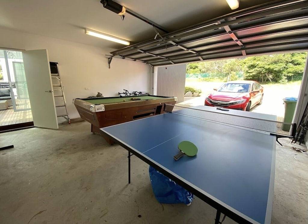 Modern Beach Escape – 4Br + Walk to Beach in McCrae, Mornington Peninsula