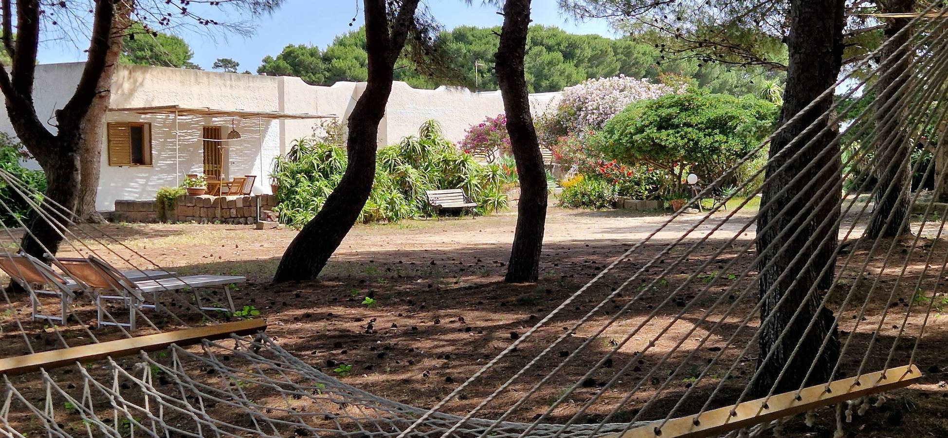 Villa 'La Pineta' con giardino condiviso e Wi-Fi in Favignana città, Favignana