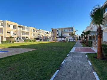 Gîte pour 4 personnes, avec jardin ainsi que vue et piscine dans Mansouria