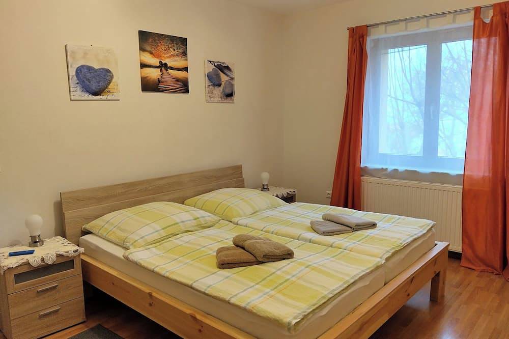 Ganze Wohnung, Ferienwohnung in einer vom Wein- und Obstbau geprägten Gegend in Dölzschen, Dresden