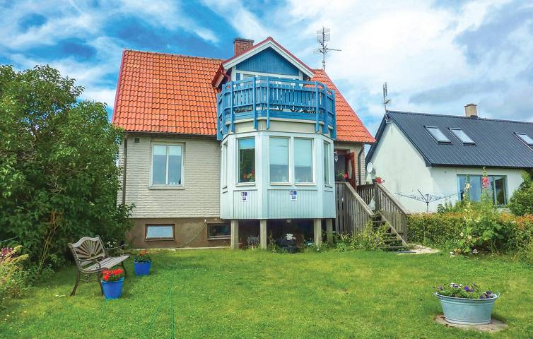 Ferienhaus für 8 Personen, mit Terrasse und Garten in Simrishamn