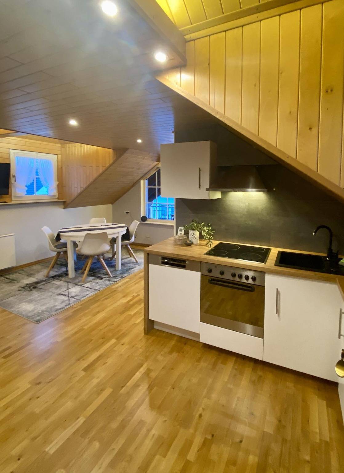 Ganze Ferienwohnung, Appartement Mosel 2 in Schweich, Moseleifel