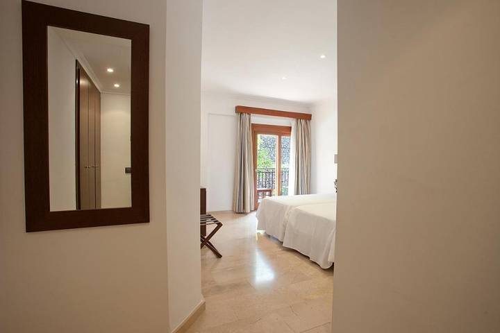 Hôtel pour 2 personnes, avec piscine et jardin ainsi que jacuzzi et sauna à Estellencs - 4