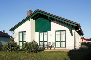 Ferienhaus für 4 Personen, mit Pool und Sauna sowie Terrasse, mit Haustier im Leipziger Neuseenland