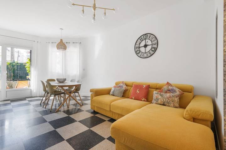 Gîte pour 6 personnes, avec jardin, adapté aux familles à Juan-les-Pins - 2