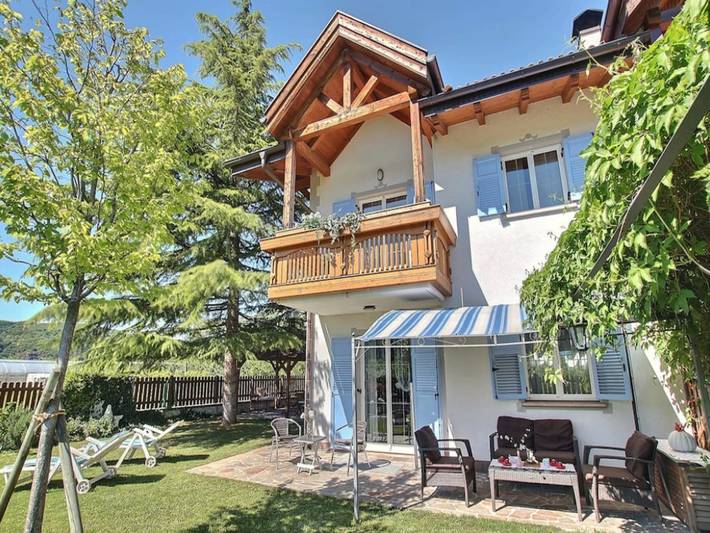 Entire apartment, Fantastic Villa with Mountain View and Large Garden - Villa Luisa  in Oberau-Haslach, Bolzano
